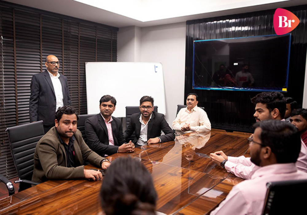 BR-Specialties-nhan-vien (2).png