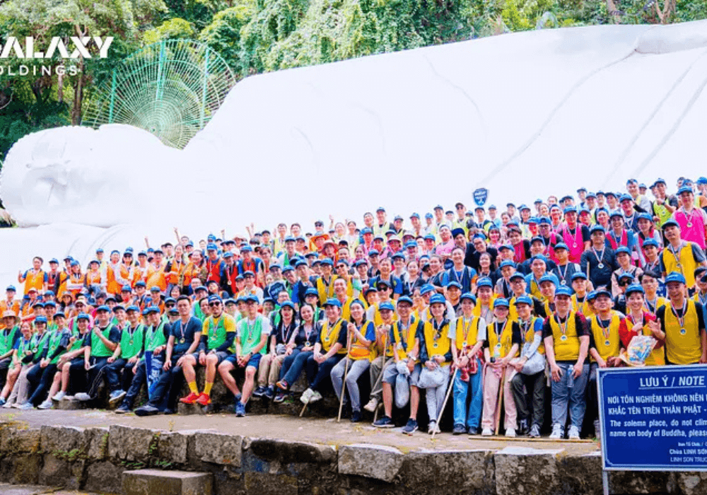 Galaxy-Technology-Services-nhan-vien (3) (1).png