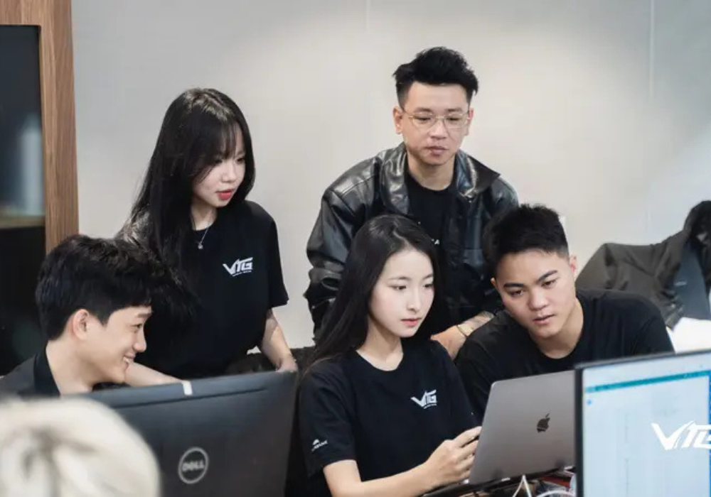 HAIRBANK-nhan-vien (2).png