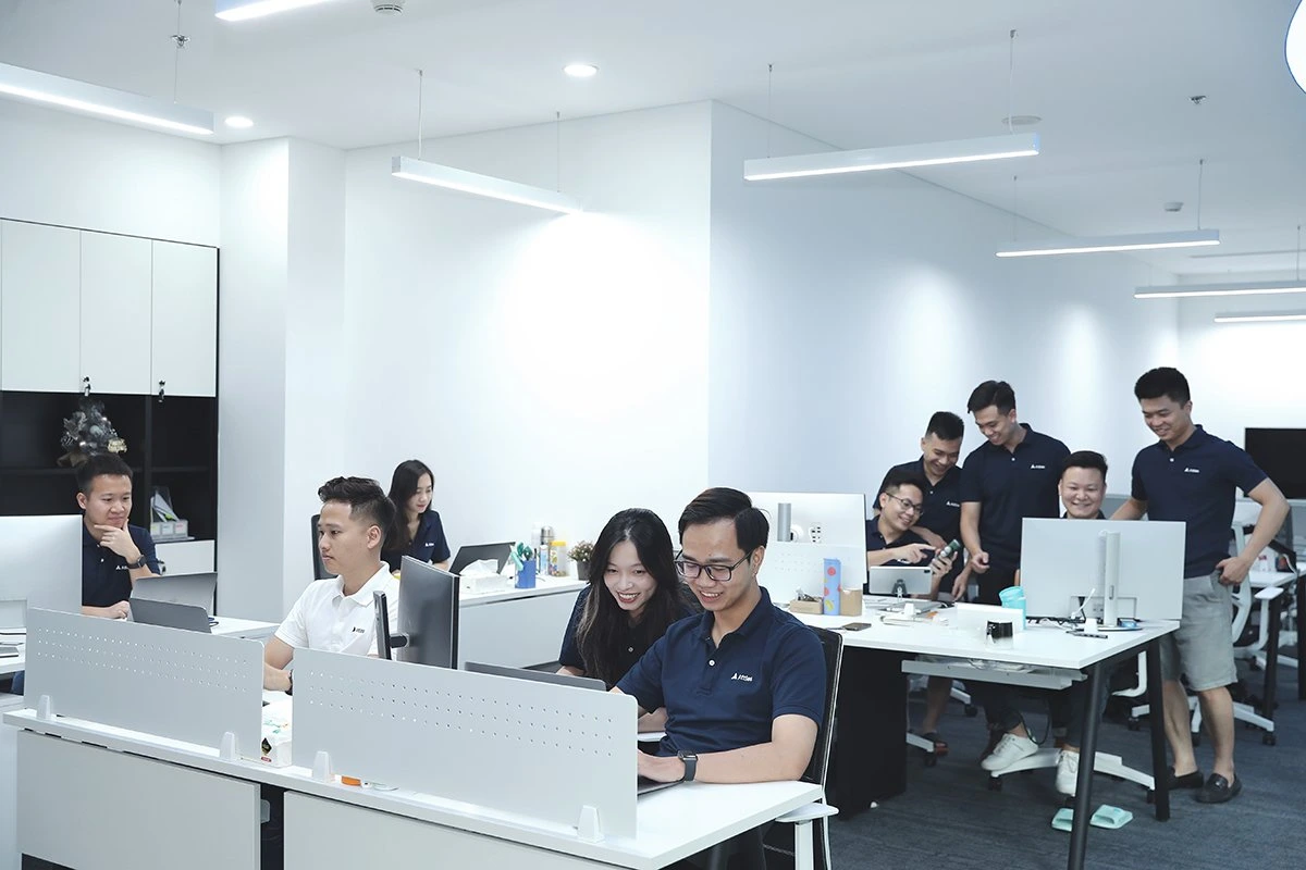 1669189213000-ảnh tuyển dụng.webp