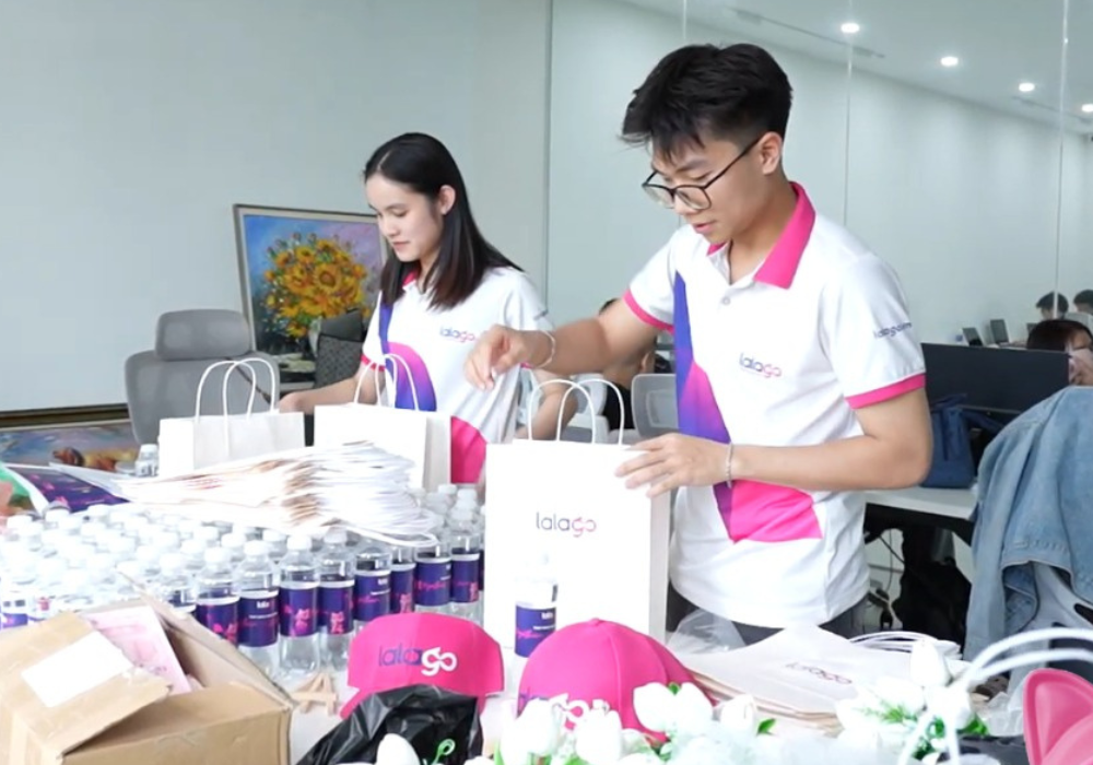 Lalago-nhan-vien (2).png