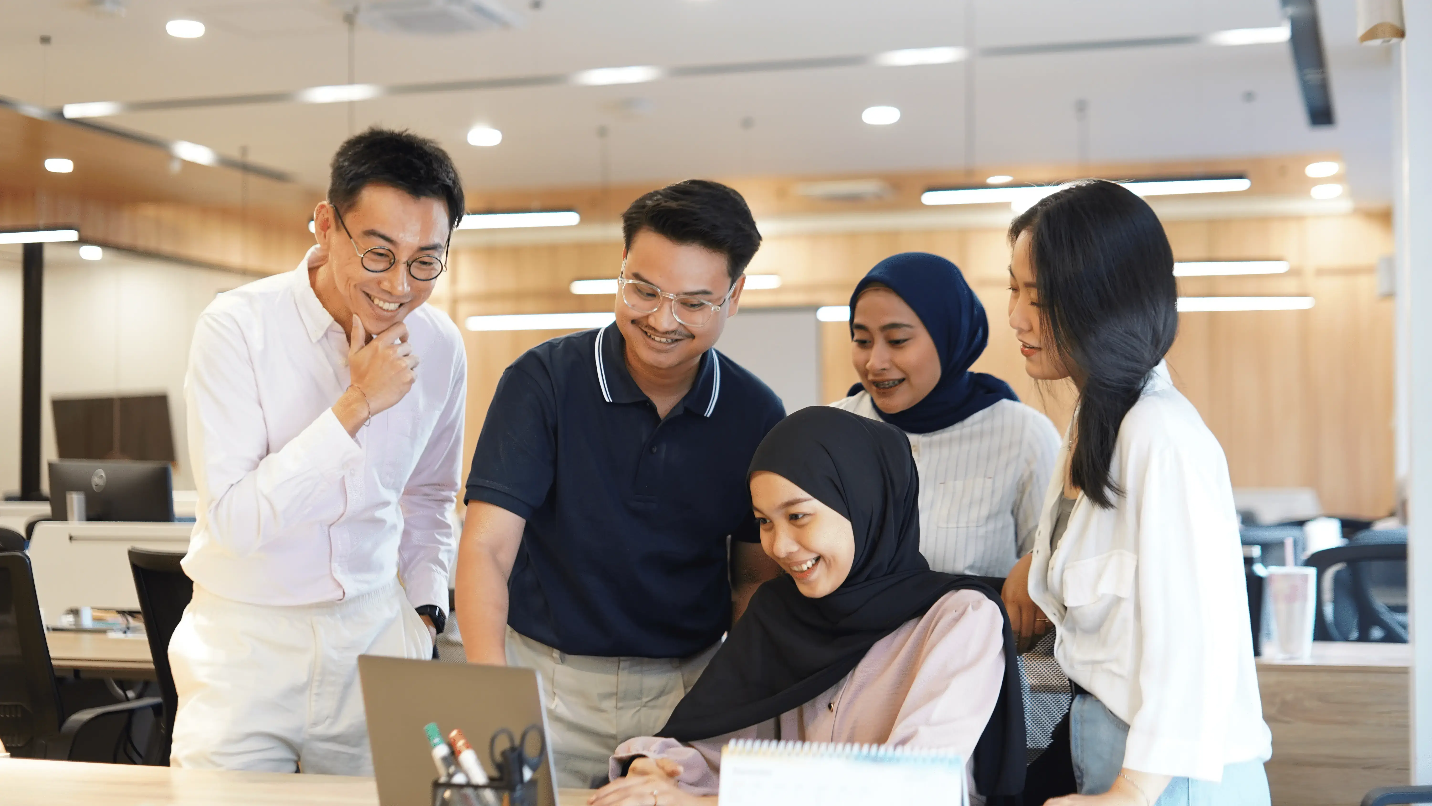 Thuê nhân sự tại Malaysia: Hướng dẫn đầy đủ cho doanh nghiệp (2026)