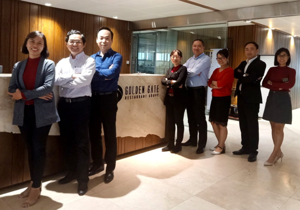 Golden-Gate-nhan-vien (1).png