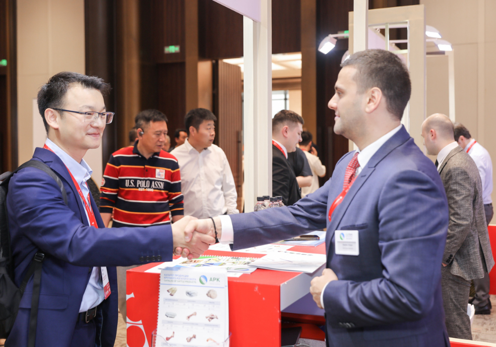 AFK-nhan-vien (1).png