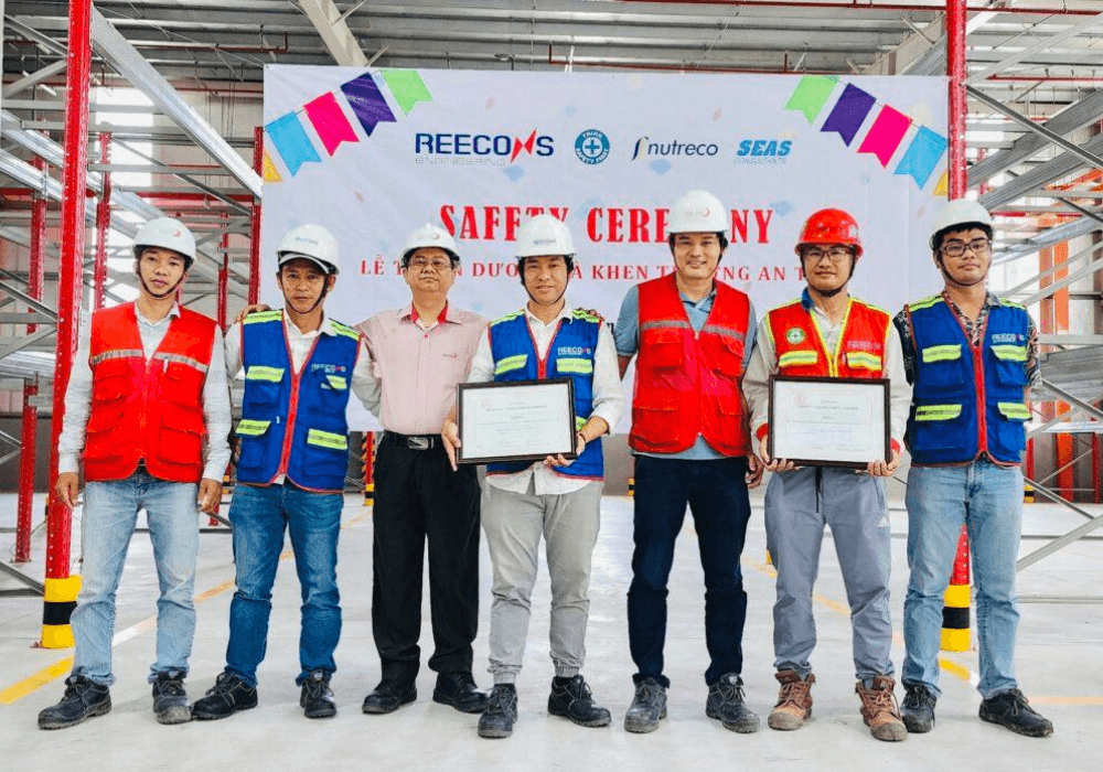 Reecons-Engineering-nhan-vien (2) (1).png