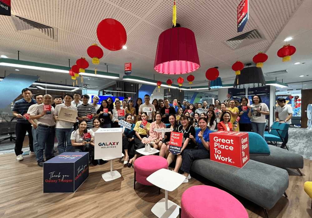 Galaxy-Technology-Services-nhan-vien (5) (1).png