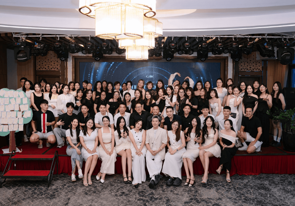 Calie-nhan-vien (7).png