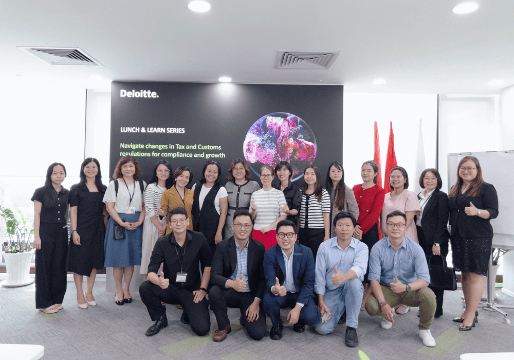 deloitte-nhan-vien-3.png