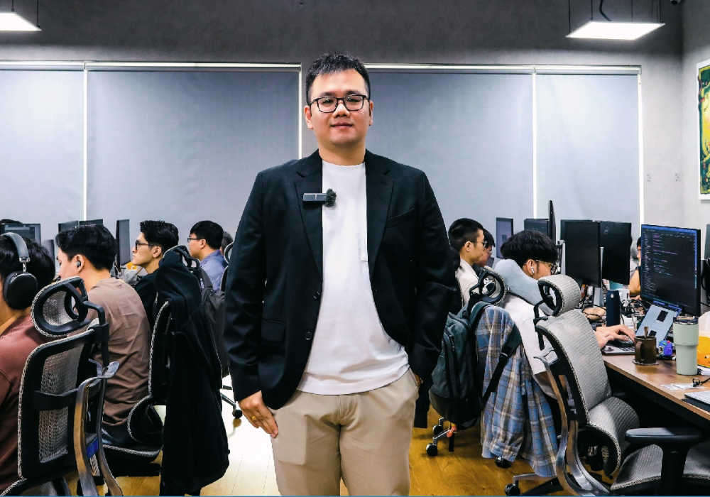 Blockbase-nhan-vien (2).png