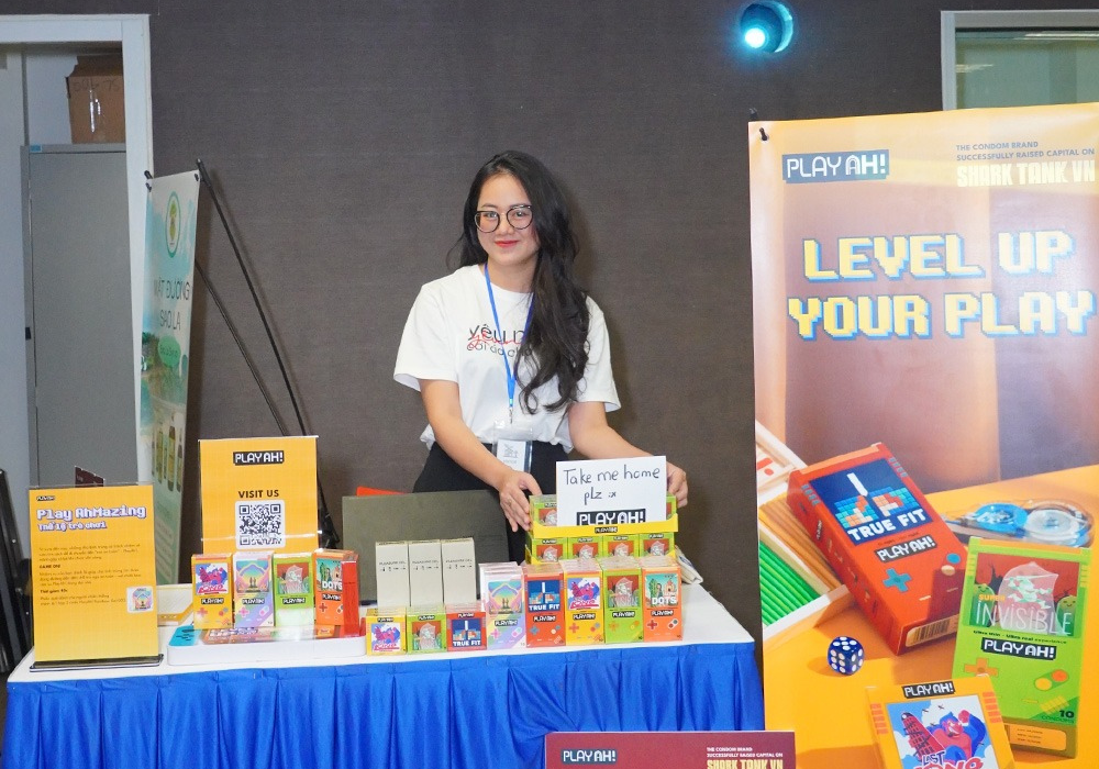 PlayAH-nhan-vien (4).png