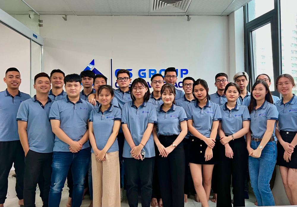 CS-Group-nhan-vien.png