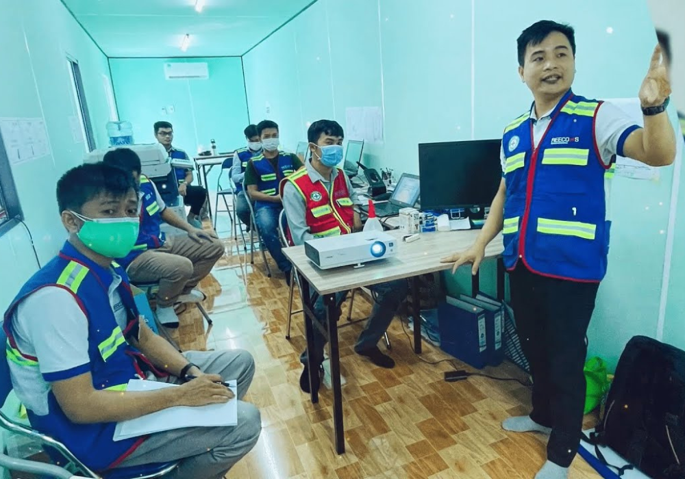 Reecons-Engineering-nhan-vien (4).png