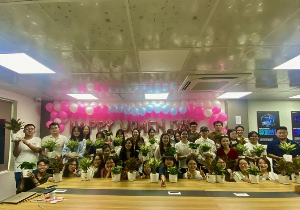 BlueMedia-Viet-Nam-nhan-vien (3).png