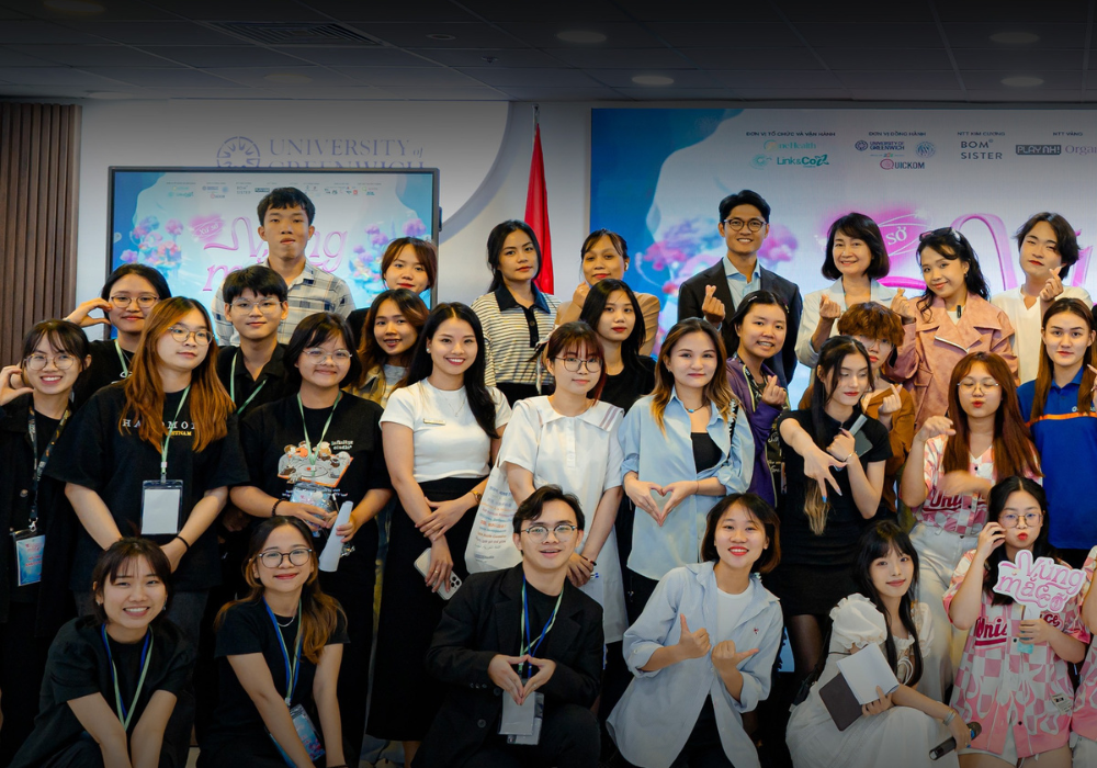 PlayAH-nhan-vien (5).png