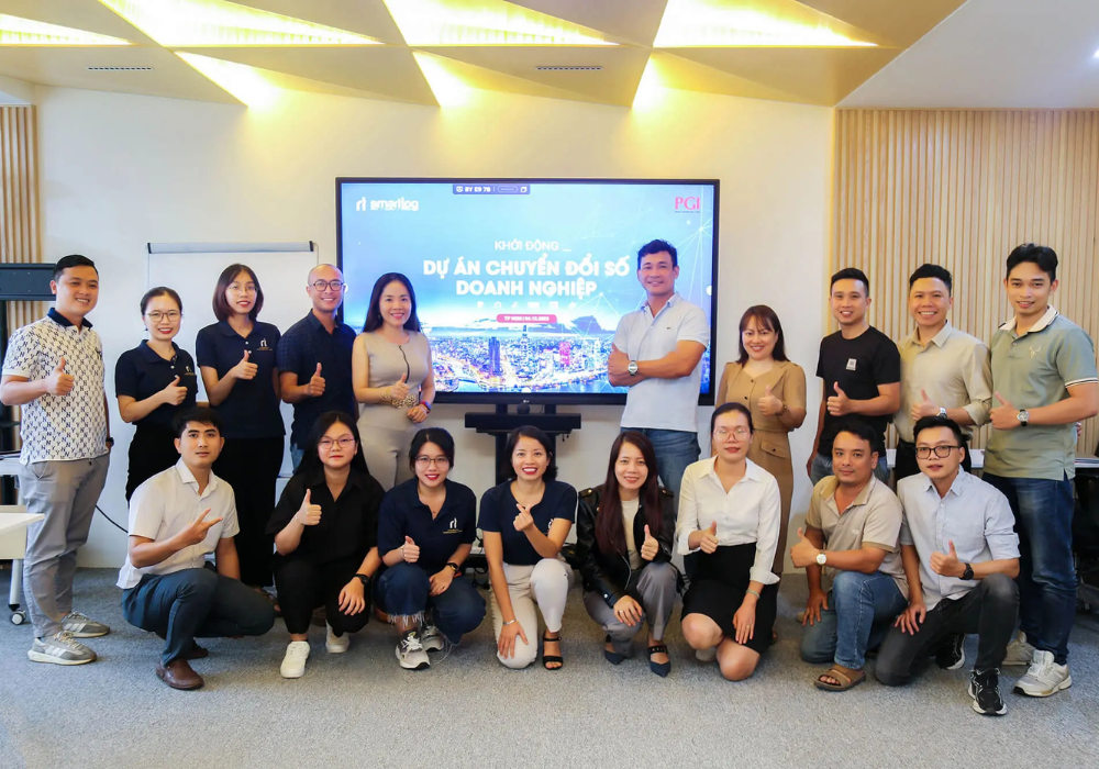 PGI-nhan-vien (1).png