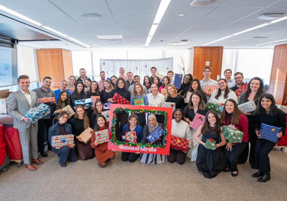 Blackstone-Vietnam-nhan-vien (1).png