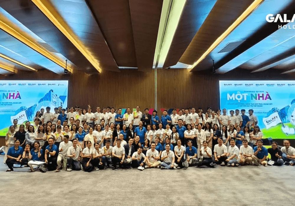 Galaxy-Technology-Services-nhan-vien (1) (1).png