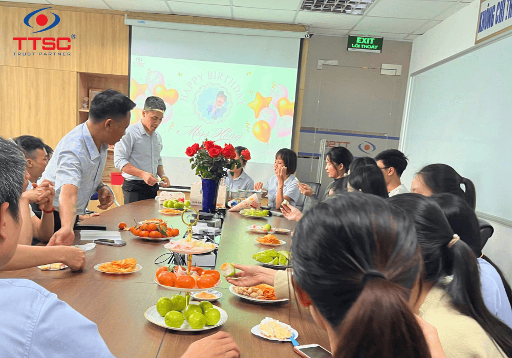 ttsc-nhan-vien.png