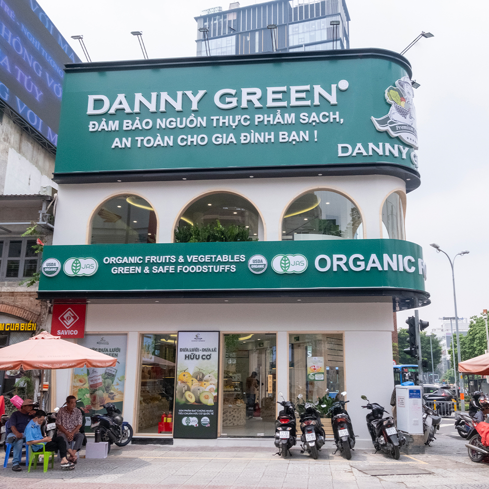 DANNYGREEN BIOMARKT.jpg