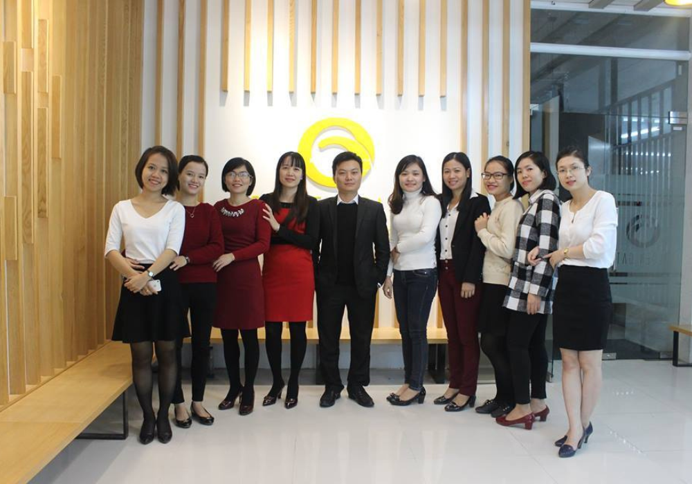 Golden-Gate-nhan-vien (2).png