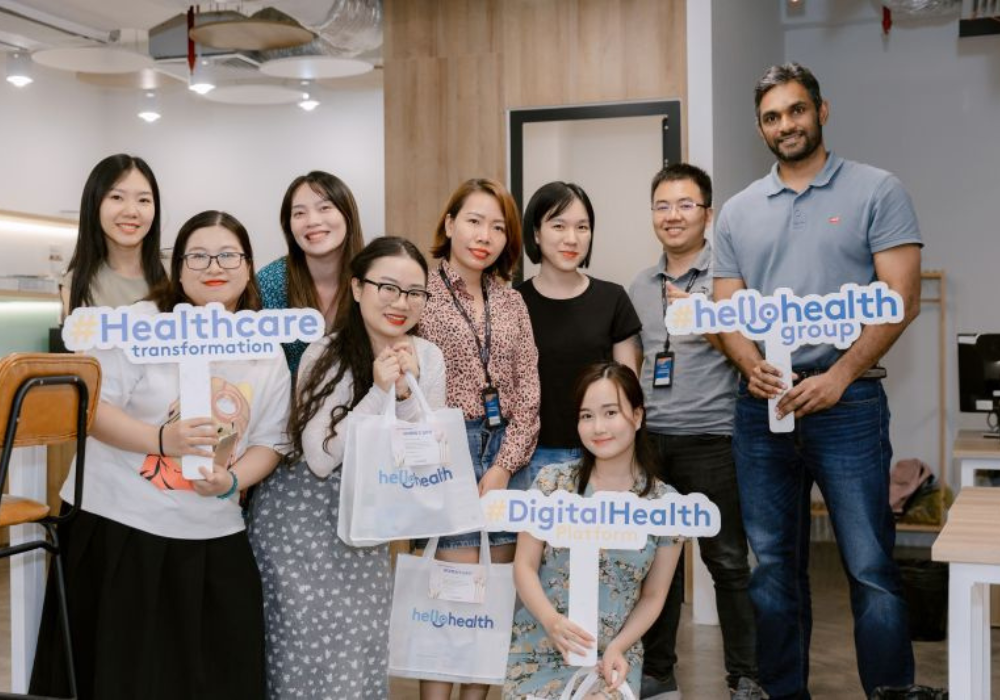 Hello-Health-nhan-vien (2).png