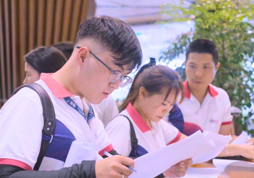 Lalago-nhan-vien (3).png