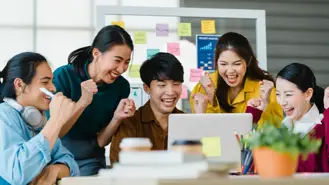 Management Trainee: Factors to Consider-003