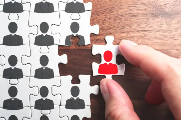 How to effectively source and engage passive candidates-002