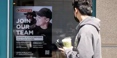 How to Elevate Your Talent Brand with Recruitment Marketing-004