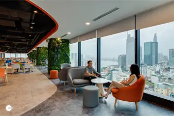 Big Corps or Startups - Which to Choose as a Vietnamese Returnee?-002