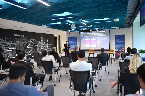 Working at VMware Singapore: Culture, Benefits, & Leadership-002