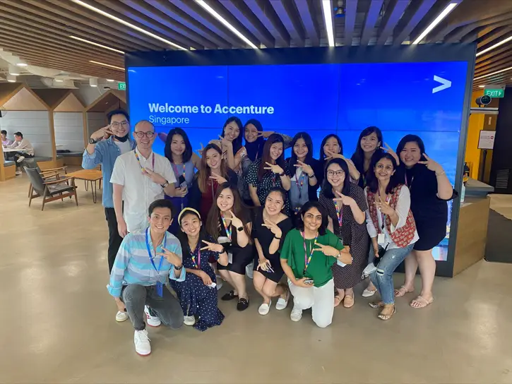 Working at Accenture Singapore: Culture, Benefits & Leadership-002