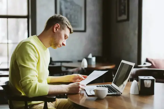 What Is Centralized Payroll? Benefits And Challenges-001