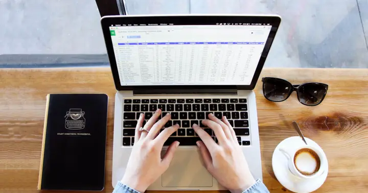 Crafting an Effective Data Entry Job Description Template-001