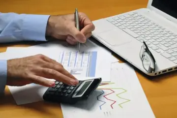 What is 13th month pay a bonus in Vietnam?-005