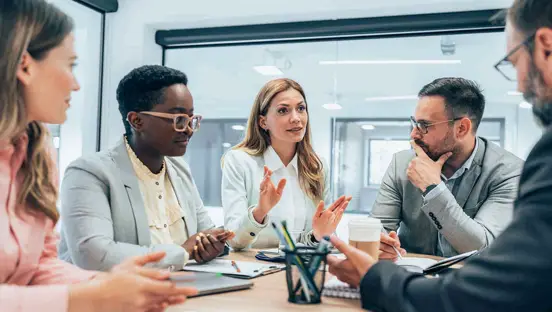 Tạo Tiêu Chuẩn và Tiêu Chí Tuyển Dụng Hiệu Quả để Thu Hút Nhân Viên Năng Lực-001