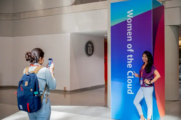 Working at Amazon Web Services Singapore: Culture, Benefits, & Leadership-002