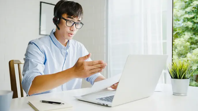 How Should You Prepare to Ensure a Successful Remote Interview-001